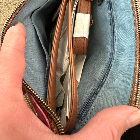 Stone Mountain Beau Jardin Washed EW 4 Bagger in Denim/Tan - New with Tags - Picture 4 of 5